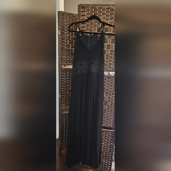 Lulus Other - LuLu's blk dress